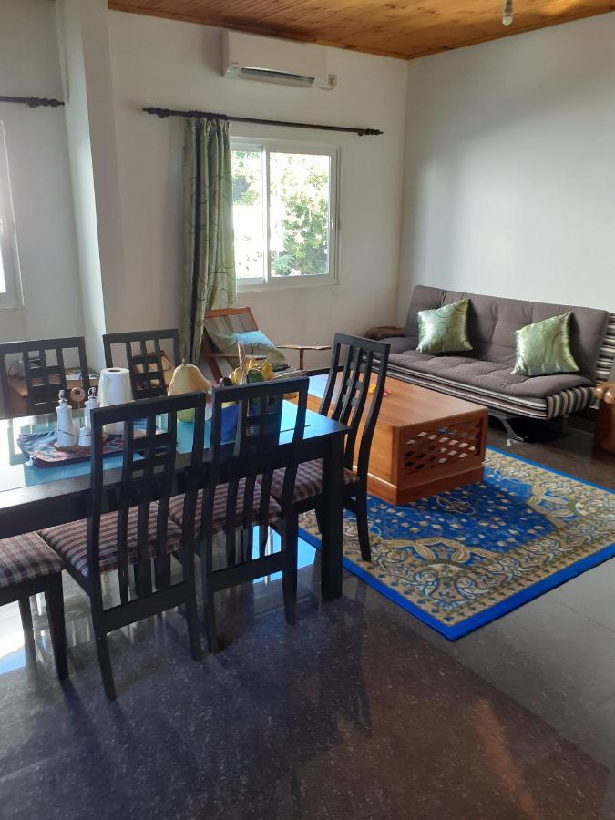 Corner Bay Apartments Beau Vallon,Mahe Victoria Exterior foto